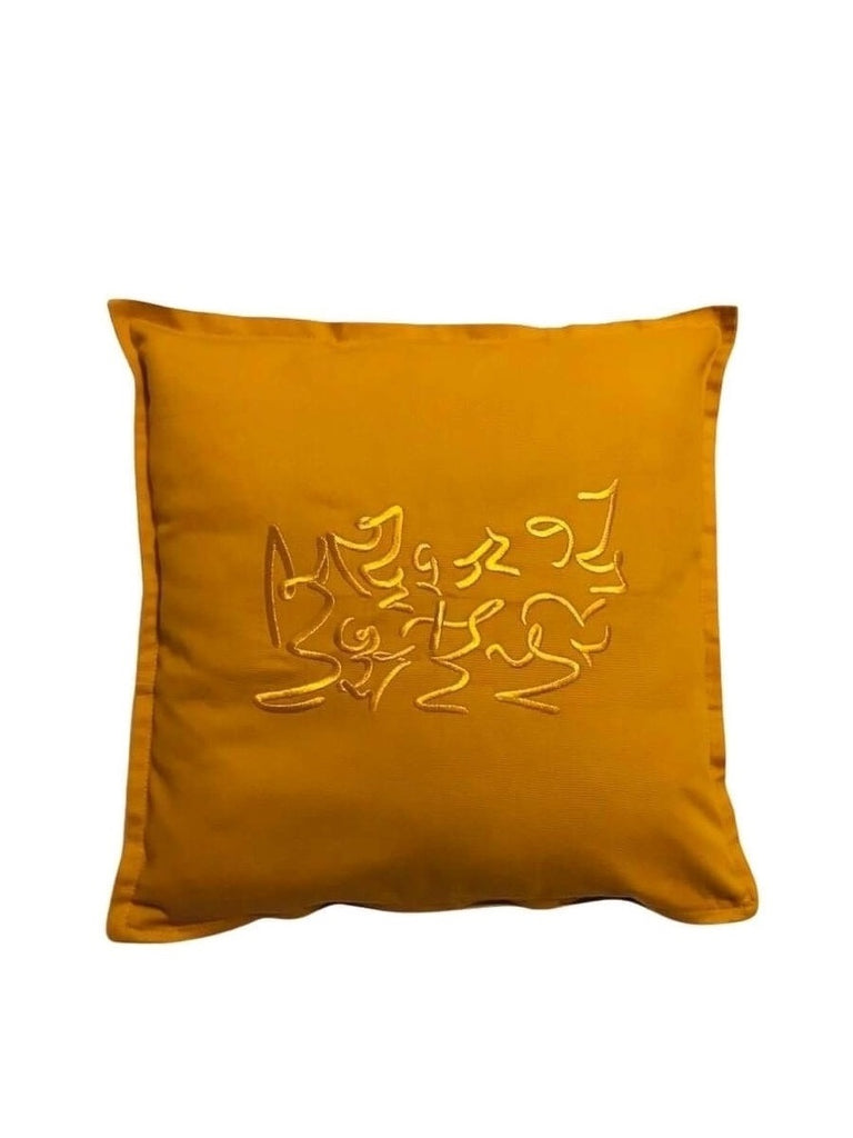 T W I N S O U L  /  packed with GOLD
